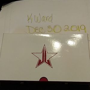 Jeffree star blood sugar palette